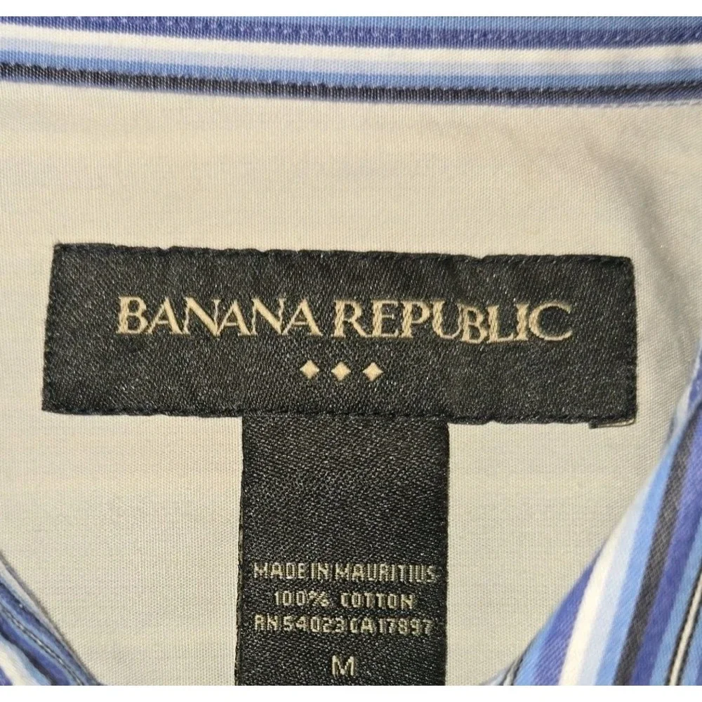 Banana Republic Button Down Shirt Men Medium Blue Striped 100% Cotton Maauritius
